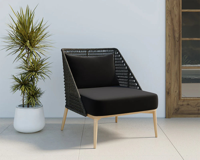 Andria Outdoor Lounge Chair