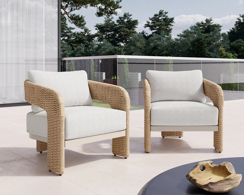 Pylos Outdoor Lounge Chair